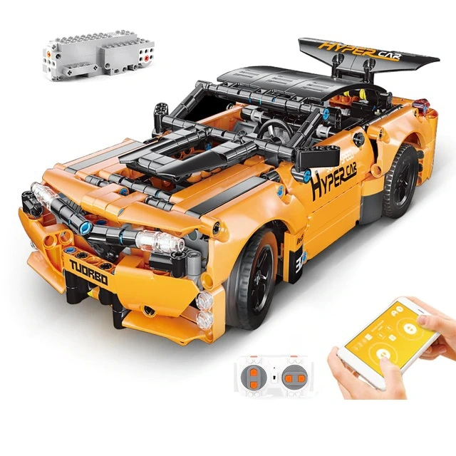 Конструктор Mould King Models 15006. Dodge Challenger желтый, 545 деталей, пульт ДУ, двигатель. Фото 2