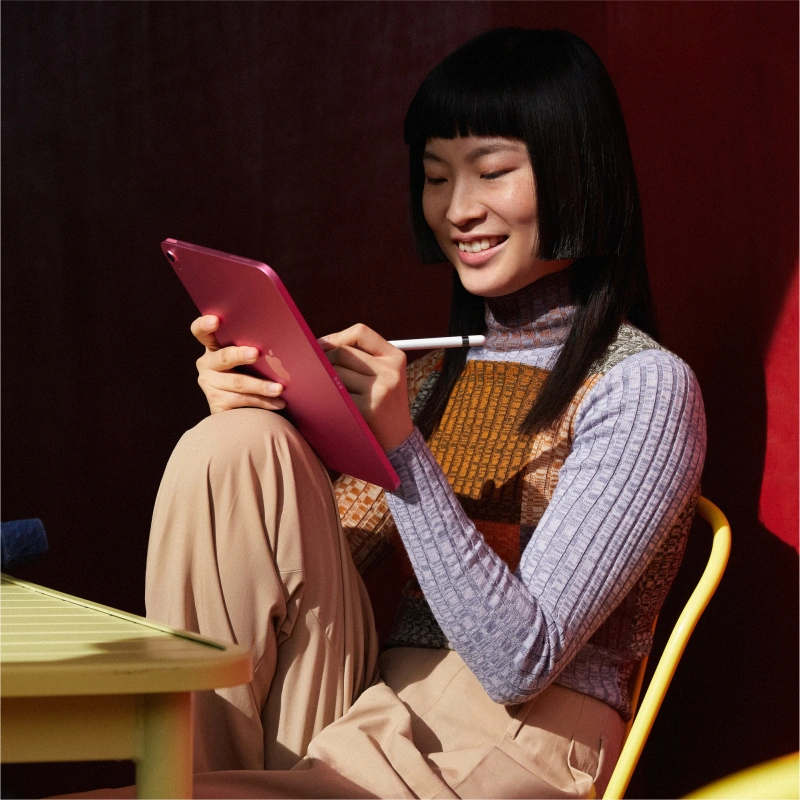 Apple iPad 11 (2025) Wi-Fi 128Гб Розовый (MD4E4). Фото 3